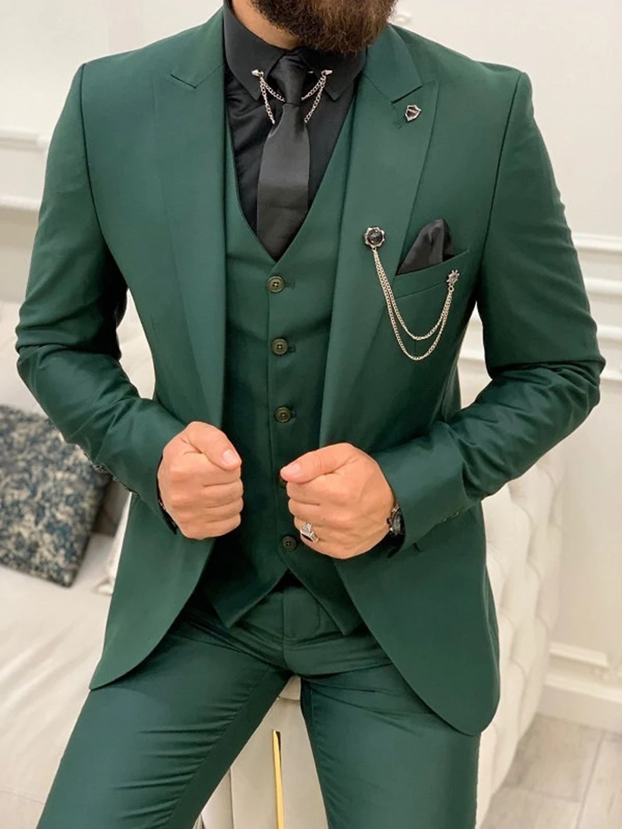 Men Classic Green Three Piece Suit Perfect For Weddings & Business & Formal Events