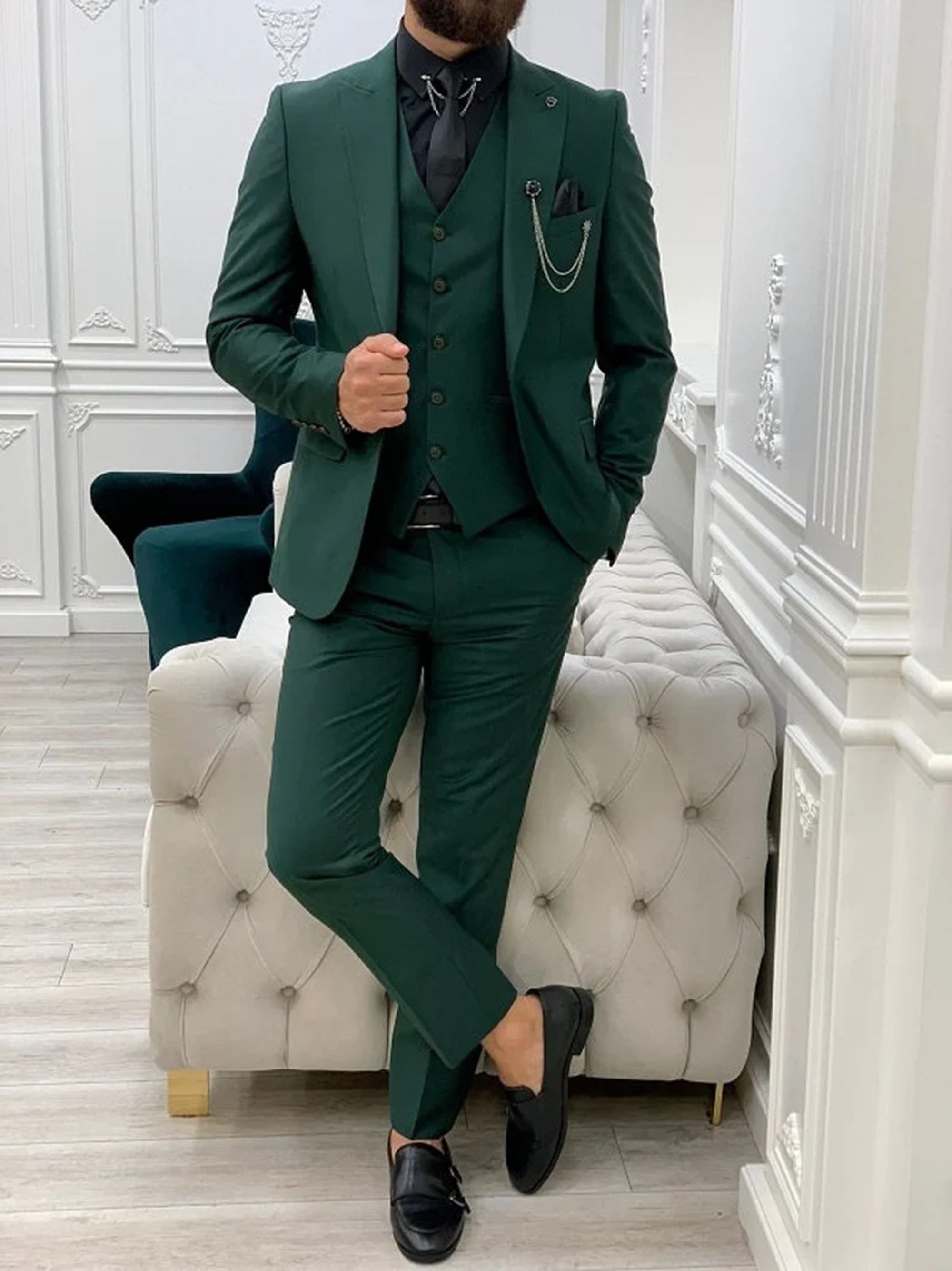 Men Classic Green Three Piece Suit Perfect For Weddings & Business & Formal Events
